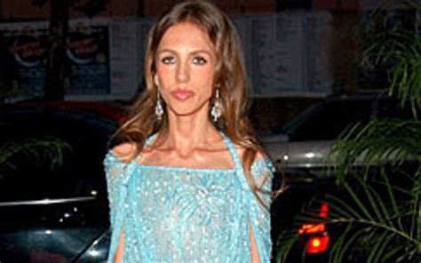 Versace heiress battling anorexia is 'desperately ill'